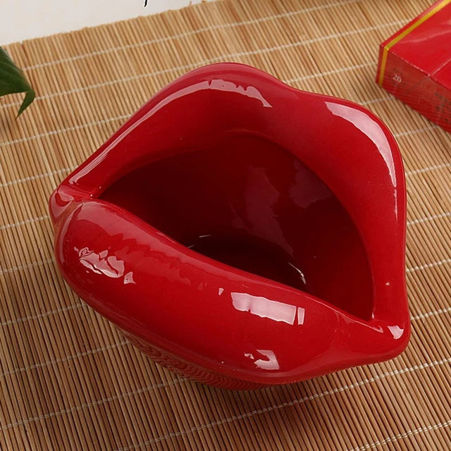 Lips Ash Tray