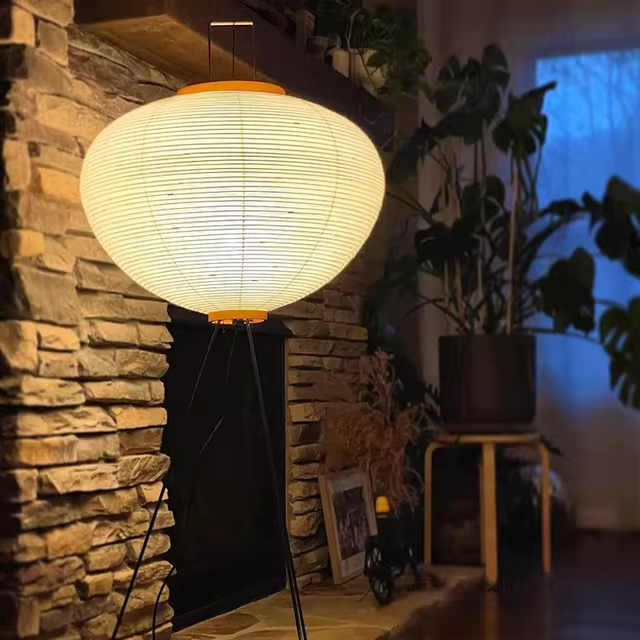 Toro Lamp