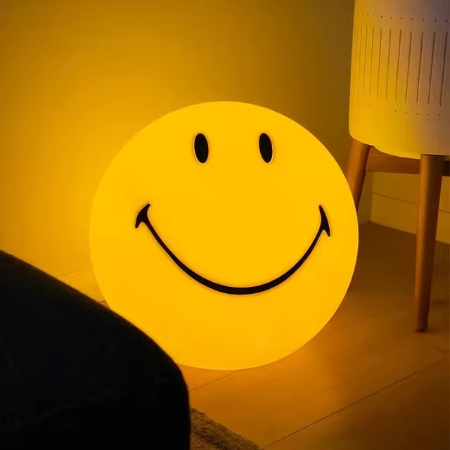 Smiley Night Lamp